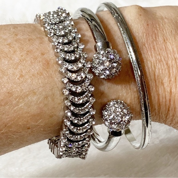 Silver bracelet set Hinge, elastic and bangle - Picture 11 of 13